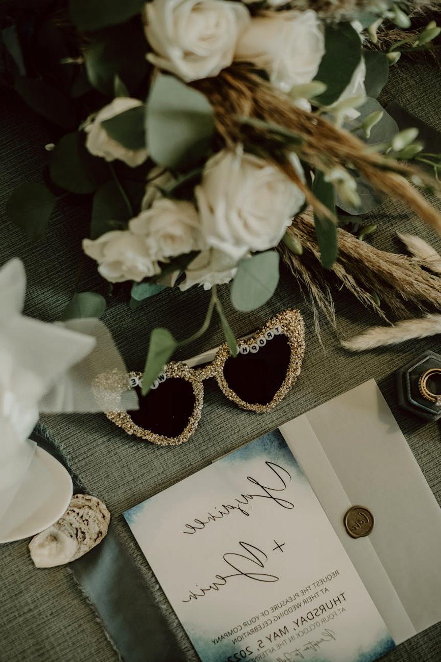 Complete wedding invitation suite with envelopes